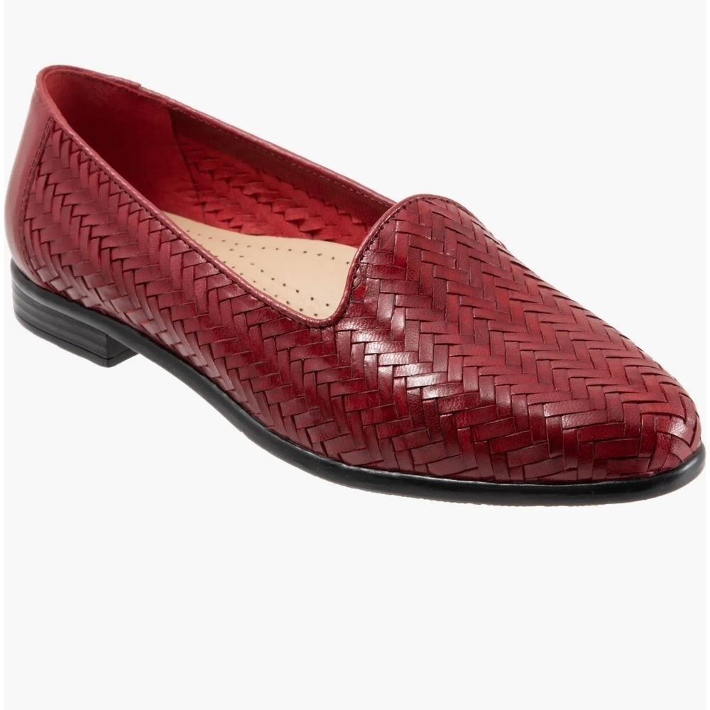 Trotters Red Woven Loafers | Women's 6 1/2 M